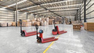 The M25, M25 Scale+, and M10 X hand pallet trucks from Linde Material Handling